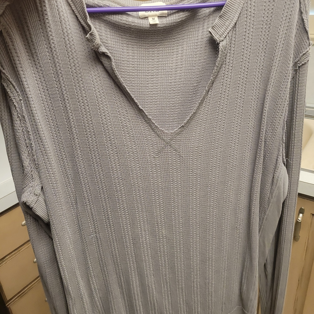 Nwot BKE Gray Lightweight Quilted Waffle V-Neck Ribbed Sweater